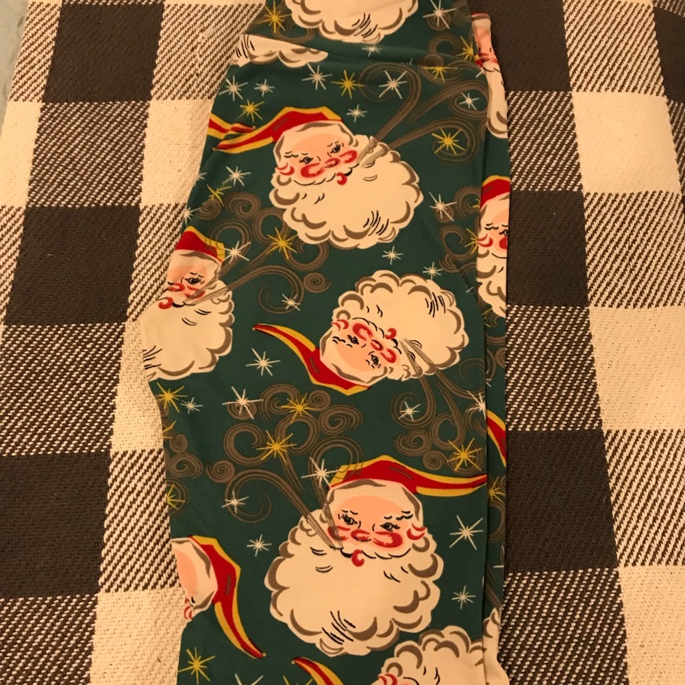 NEVER WORN LuLaRoe OS Santa leggings